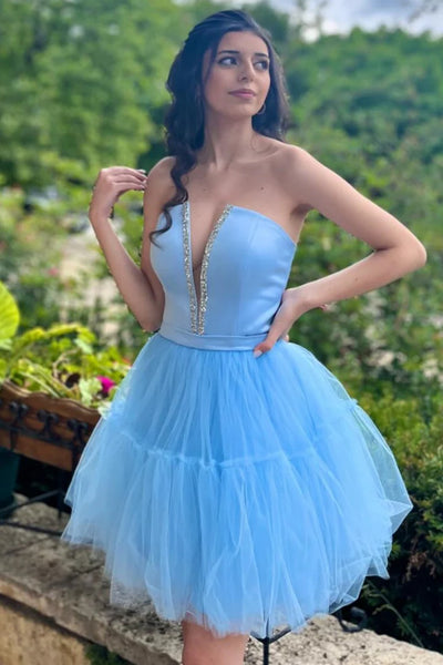 Strapless Deep V Neck Blue Tulle Prom Dresses with Beadings, Short Light Blue Homecoming Dresses